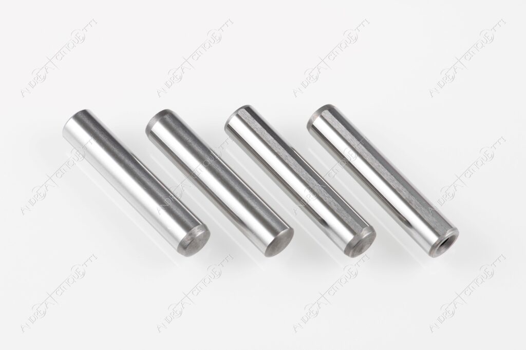 still life normalizzati per stampi componenti per stampi standard component for moulds studio photography din 6325 din 7979 dowel pins
