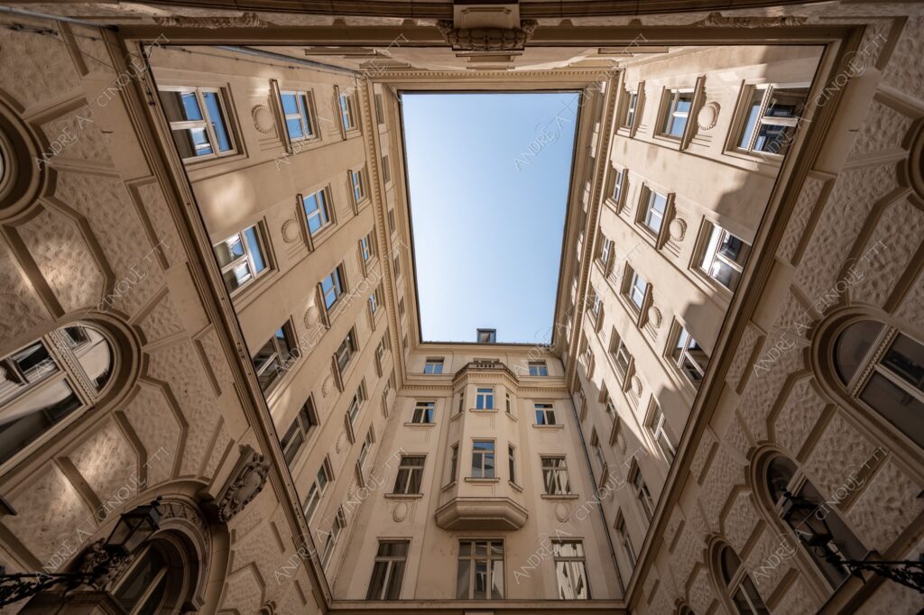 Ungheria Hungary Budapest palazzo palace prospettiva perspective architettura architecture