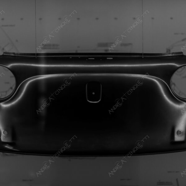 museo della scienza e della tecnica museum of science and technology science and technology museum bianco e nero black and white dettagli details penombra twilight scuro dark ombra shadow fiat 500 frontale
