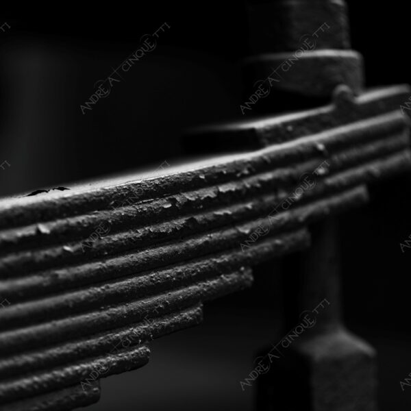museo della scienza e della tecnica museum of science and technology science and technology museum bianco e nero black and white dettagli details penombra twilight scuro dark ombra shadow treno train