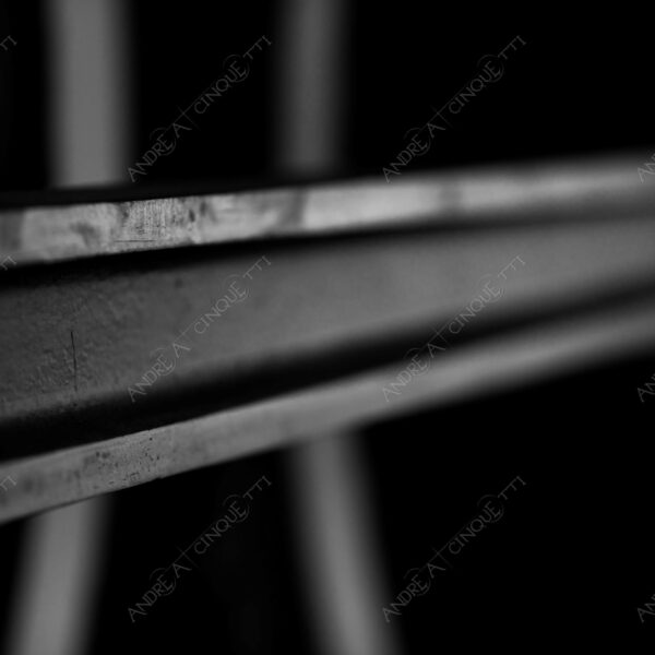 museo della scienza e della tecnica museum of science and technology science and technology museum bianco e nero black and white dettagli details penombra twilight scuro dark ombra shadow treno train