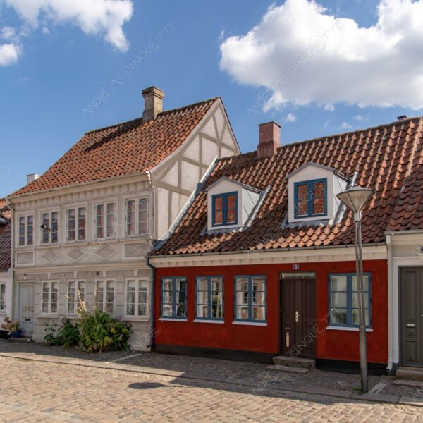 danimarca denmark odense finestra window riflessi reflection riflessi quartiere neighborhood