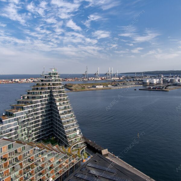danimarca denmark aarhus modern buildings architecture neighbpourhood area east edifici moderni quartiere architettura porto harbour