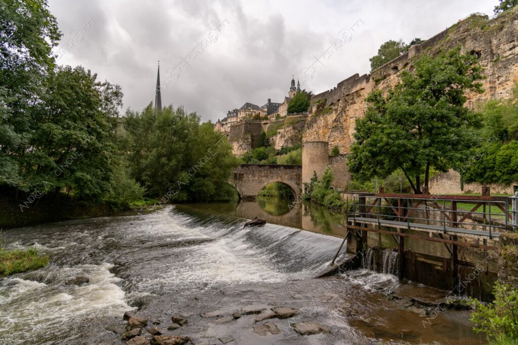 lussemburgo luxembourg fiume river ponte bridge riflessi reflections