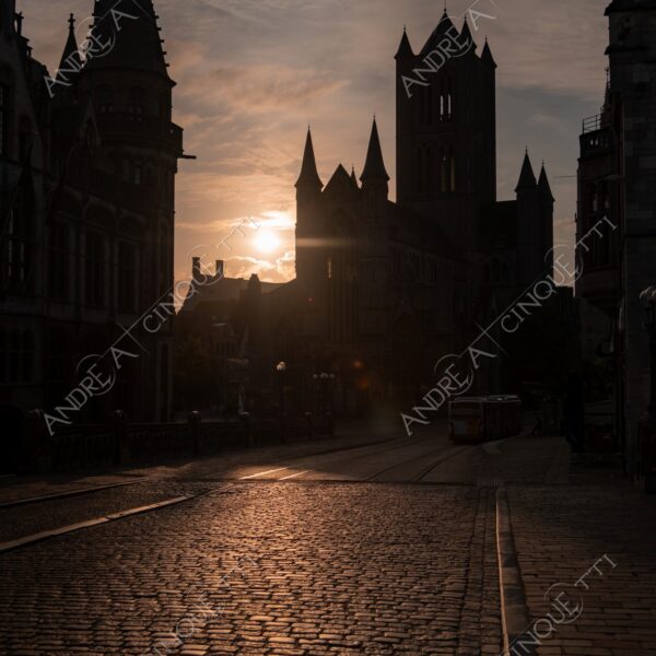 gent gand ponte bridge antico ancient borgo borough medievale medieval sole sun alba sunrise dawn crepuscolo dusk twilight controluce backlight