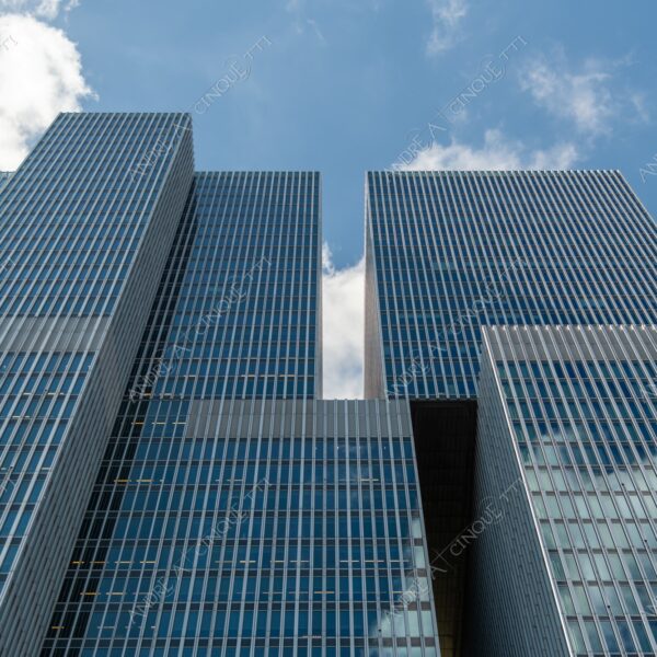 olanda holland paessi bassi the netherlands rotterdam palazzo palace buildings grattacieli skyscrapers prospettiva perspective