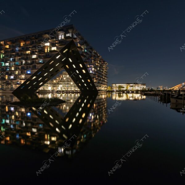 olanda holland paessi bassi the netherlands amsterdam sluishuis architettura moderna modern architecture quartiere moderno modern neighborhood porto harbor molo pier wharf pontile riflessi reflections mirror specchio lunga esposizione long exposure