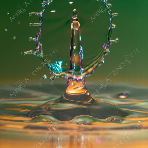 macro photography goccia gocce d'acqua water drop drops high speed sync riflessi reflections splash colori colours bounce bouncing