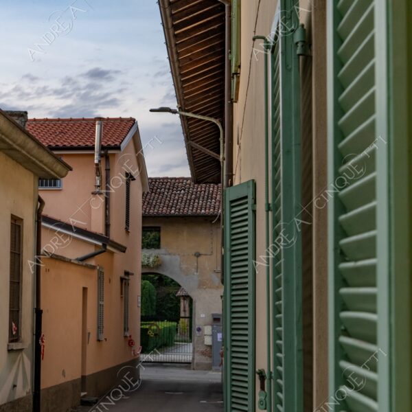 balbiano colturano campagna countryside vicolo abbey persiana shutter