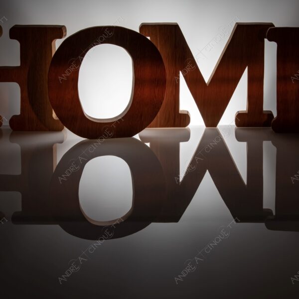still life studio photography opera d'arte artwork legno wood ombra shadow prfilo silhouette riflessi reflections specchio mirror casa home