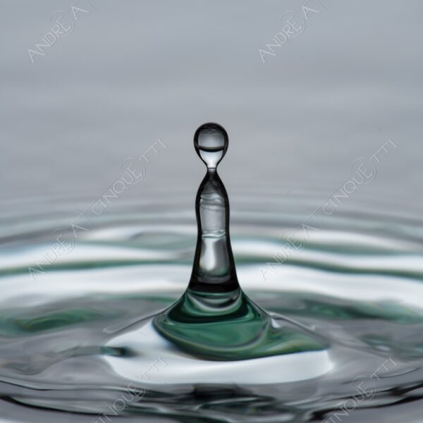 macro photography goccia gocce d'acqua water drop drops high speed sync riflessi reflections splash colori colours bounce bouncing