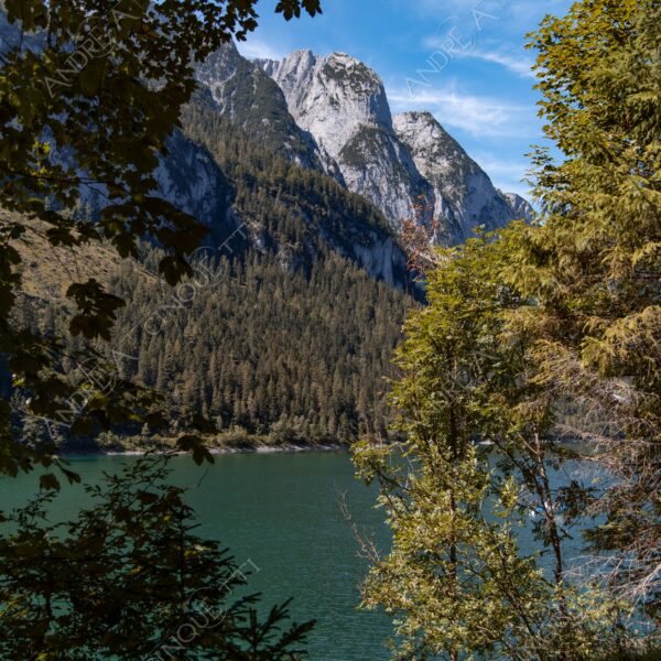austria hallstat montagne mountains lago lake smeraldo emerald nuvole clouds