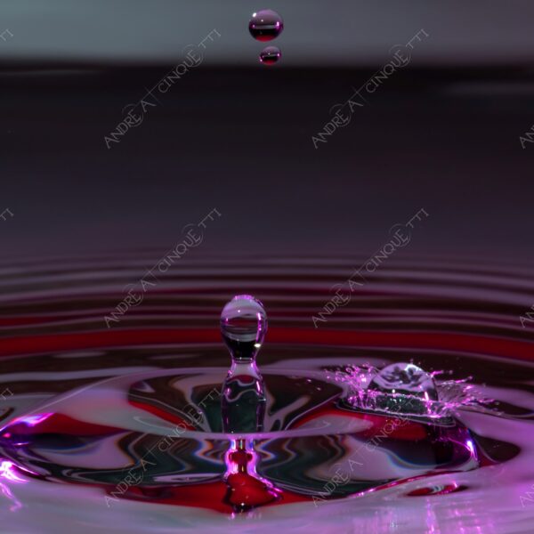 macro photography goccia gocce d'acqua water drop drops high speed sync riflessi reflections splash colori colours bounce bouncing