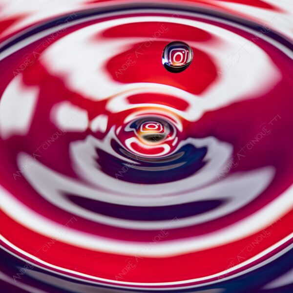 macro photography goccia gocce d'acqua water drop drops high speed sync riflessi reflections splash colori colours bounce bouncing marchio logo instagram