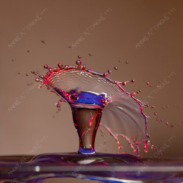 macro photography goccia gocce d'acqua water drop drops high speed sync riflessi reflections splash colori colours bounce bouncing