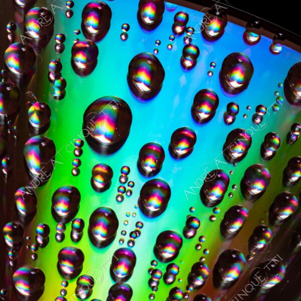 macro photography goccia gocce d'acqua water drop drops riflessi reflections colori colours cd