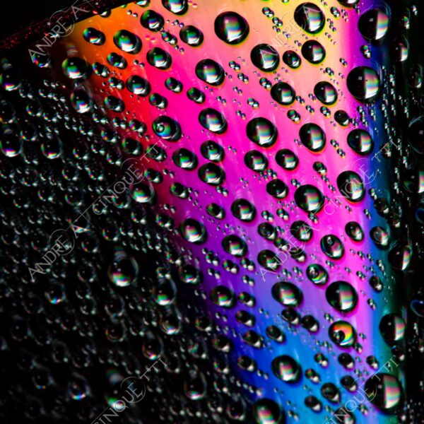 macro photography goccia gocce d'acqua water drop drops riflessi reflections colori colours cd