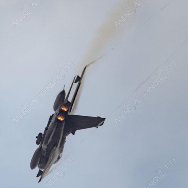 linate aeroporto airport airshow spettacolo aereo plane fighter jet panavia tornado
