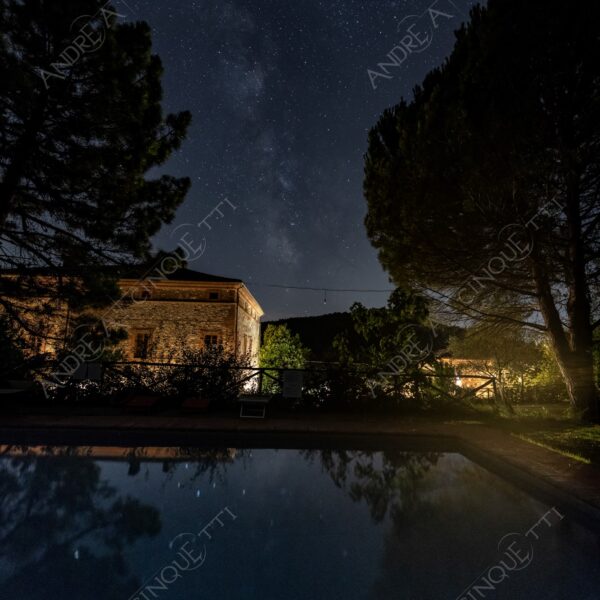 villa buoninsegna via lattea milky way stelle stars lunga esposizione long exposure tenuta manor casa house