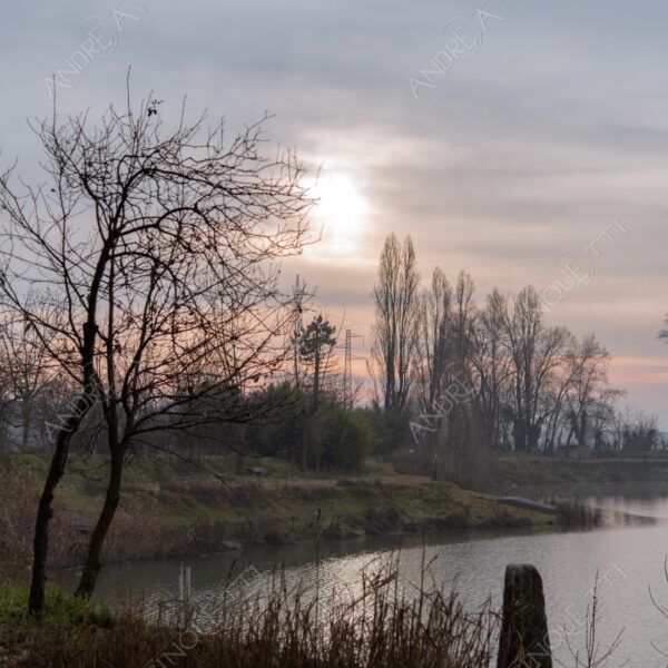 balbiano colturano campagna countryside alba sunrise tramonto sunset sundown crepuscolo twilght dusk nebbia fog foschia misty sole sun lago lake loch pond