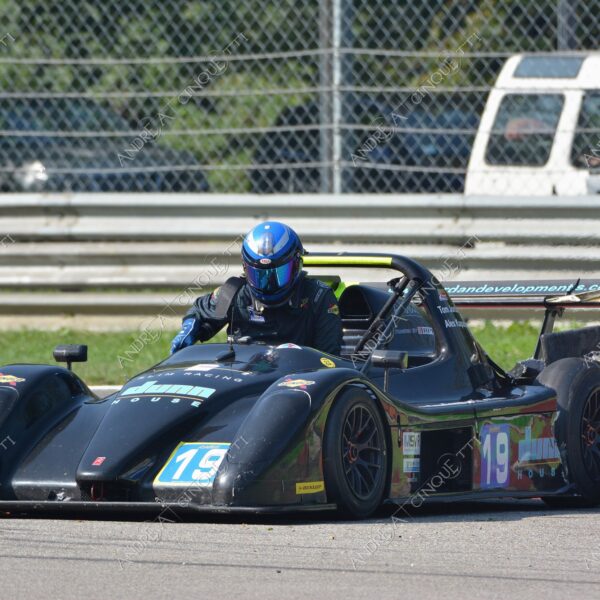 monza pista track circuit gara race incidente accident danneggiata damaged