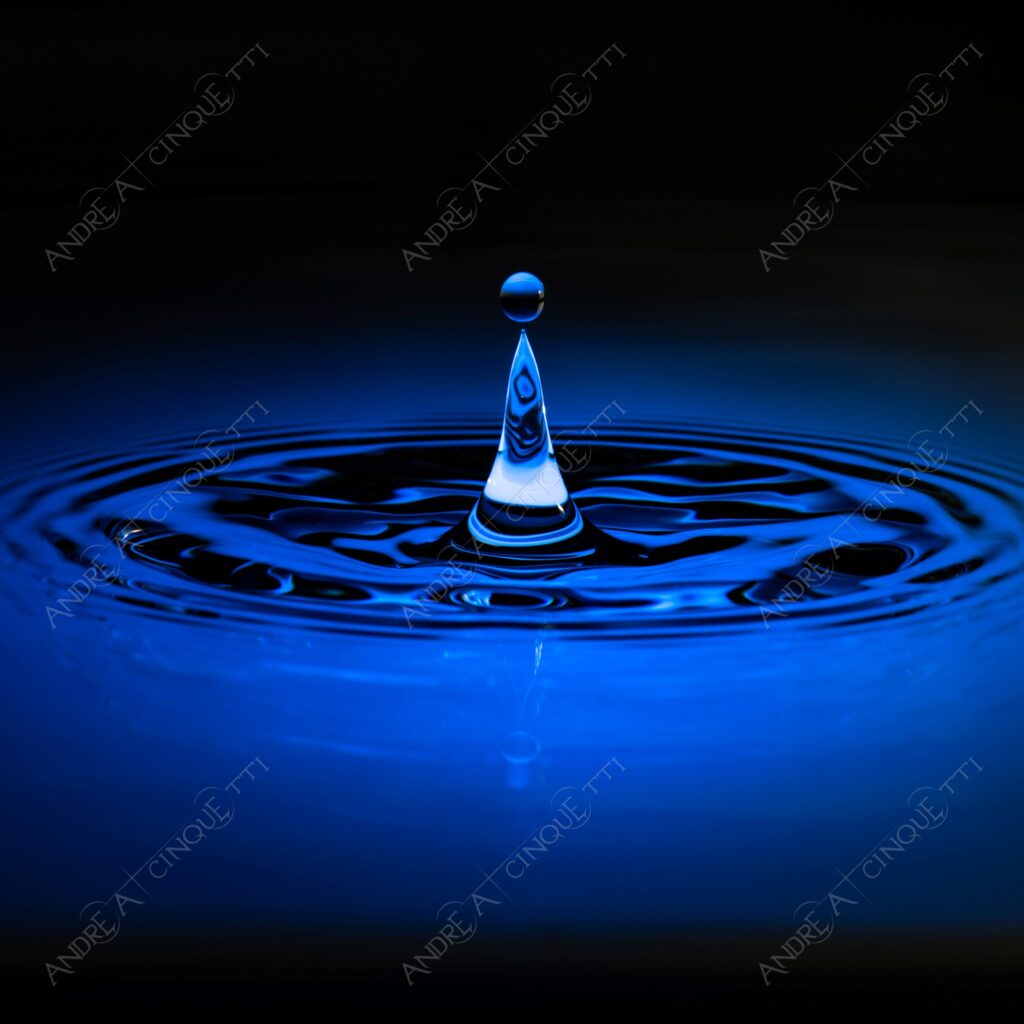 macro photography goccia gocce d'acqua water drop drops high speed sync riflessi reflections splash colori colours bounce bouncing