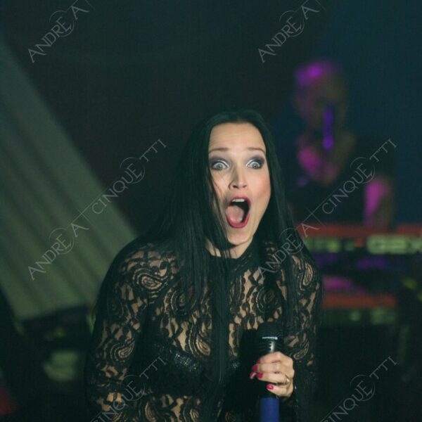 tarja turunen nightwish gothic metal concerto concert cantante singer soprano spettacolo show
