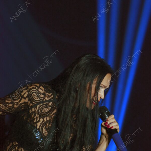 tarja turunen nightwish gothic metal concerto concert cantante singer soprano spettacolo show