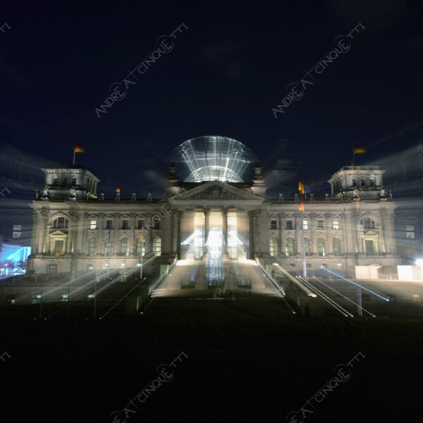 germania germany berlino berlin parlamento parliament reichstag palazzo palace cupola dome