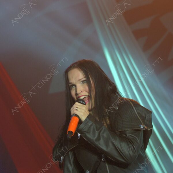 tarja turunen nightwish gothic metal concerto concert cantante singer soprano spettacolo show