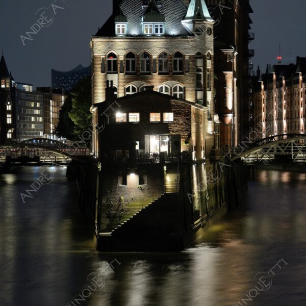 germania germany amburgo hamburg speicherstadt fiume river lunga esposizione long exposure ponte bridge luci lights riflessi reflections