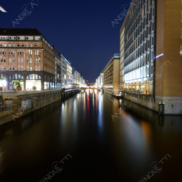 germania germany amburgo hamburg fiume river lunga esposizione long exposure ponte bridge luci lights riflessi reflections
