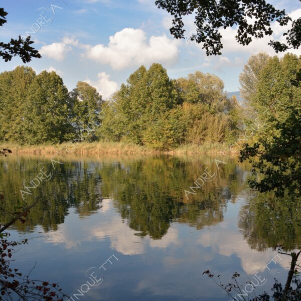airuno riflessi reflections specchio mirror fiume river adda nuvole clouds