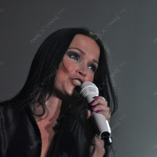 tarja turunen nightwish gothic metal concerto concert cantante singer soprano spettacolo show