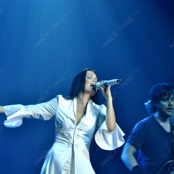 tarja turunen nightwish gothic metal concerto concert cantante singer soprano spettacolo show