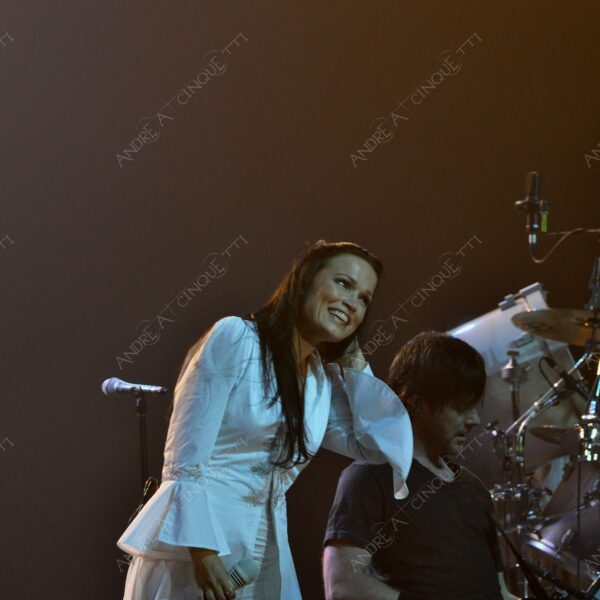tarja turunen nightwish gothic metal concerto concert cantante singer soprano spettacolo show