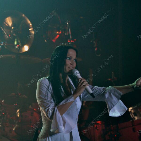 tarja turunen nightwish gothic metal concerto concert cantante singer soprano spettacolo show