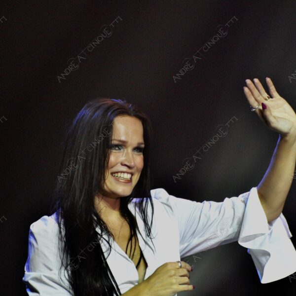 tarja turunen nightwish gothic metal concerto concert cantante singer soprano spettacolo show