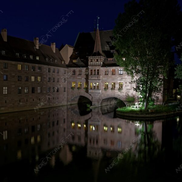 germania germany norimberga nuremberg Heilig-Geist-Spital riflessi reflections specchio mirror