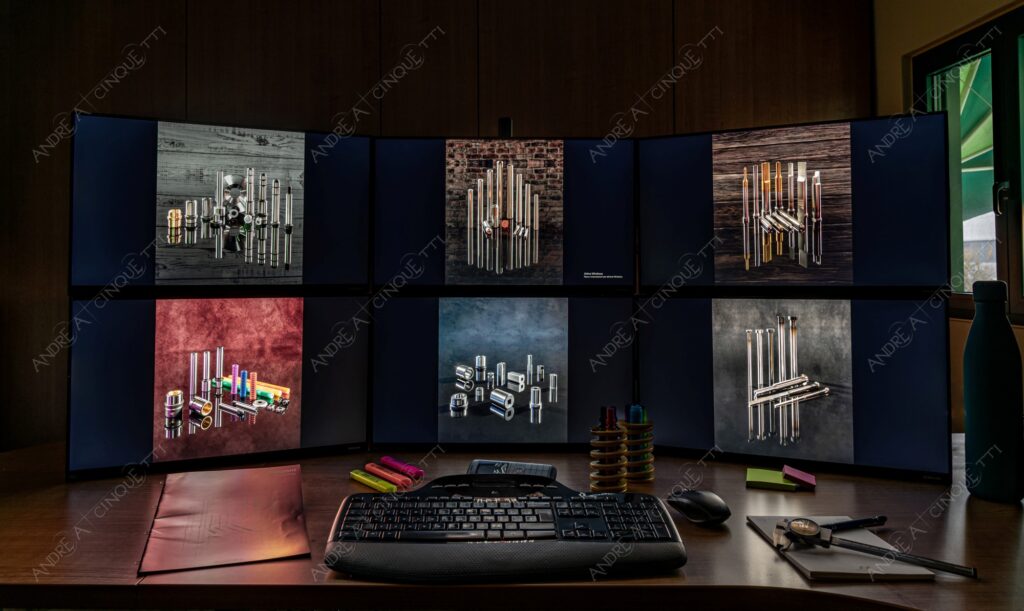 still life ufficio office monitor plancia di comando dashbord deck