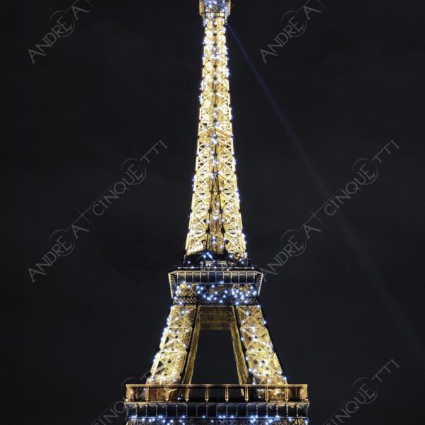 francia france parigi paris tour eiffel luci lights champ de mars
